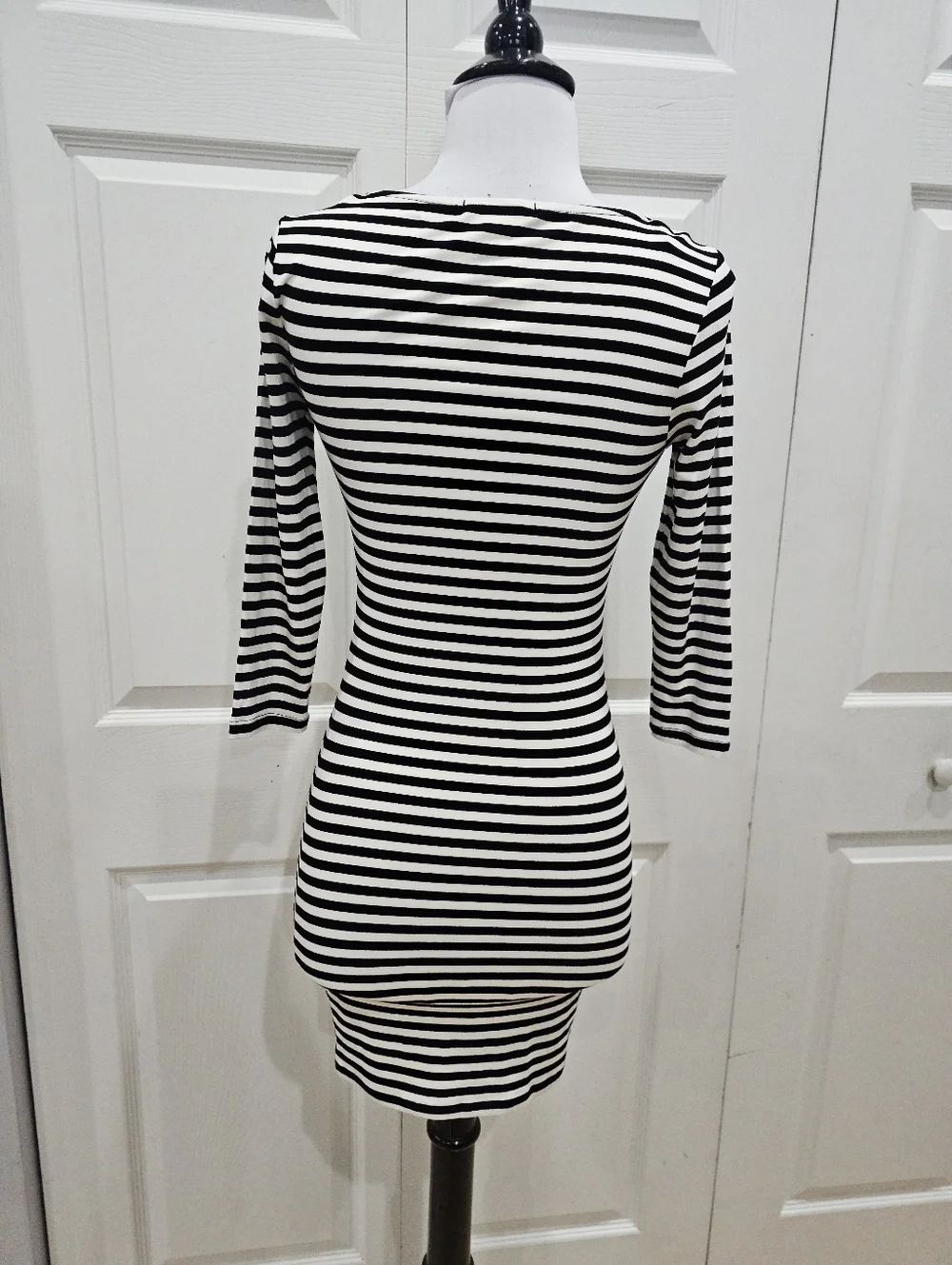 Forever 21 Black & White Striped Bodycon 3/4 Sleeve Basic Stretchy Dress S - Picture 6 of 9